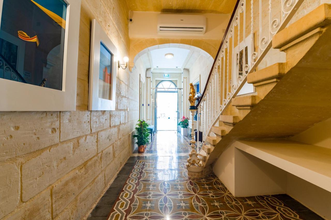 Отель Monreal Boutique Townhouse - R024Rm3 Паола Экстерьер фото